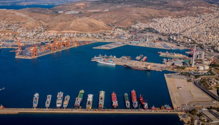 Πάνω από 750 κρουαζιερόπλοια θα "δέσουν" στο λιμάνι του Πειραιά φέτος 